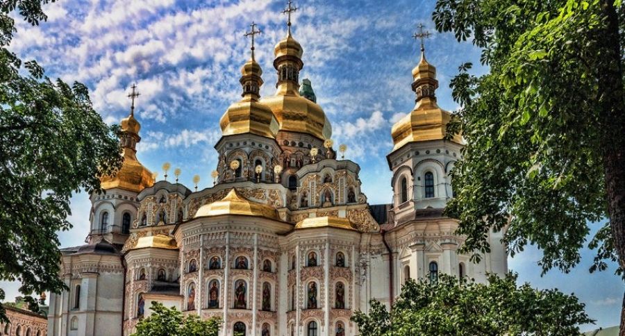 МК: Киево-Печерская Лавра не намерена сдаваться раскольникам ПЦУ