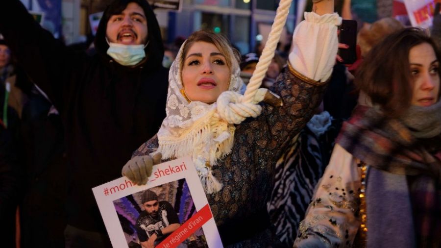 В Тегеране казнят участников протестов без официальных слушаний