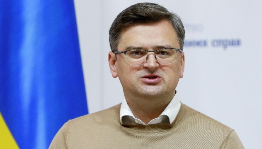 Дмитрий Кулеба: письма со взрывчаткой и частями тел животных поступили из автосалона Tesla