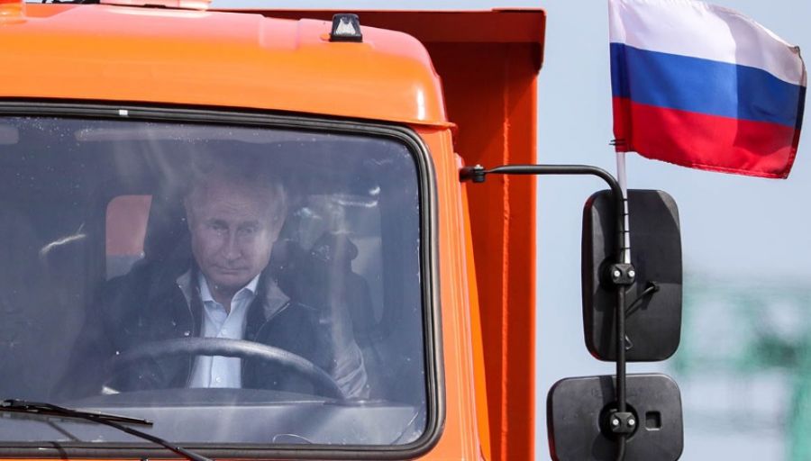 Западные СМИ удивились поездке Владимира Путина по Крымскому мосту и сочинили фейки