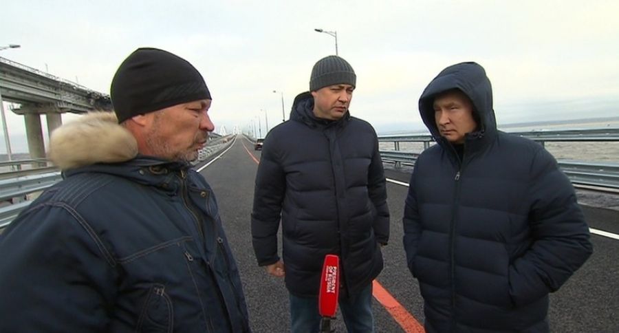 Владимир Путин посетил Крымский мост