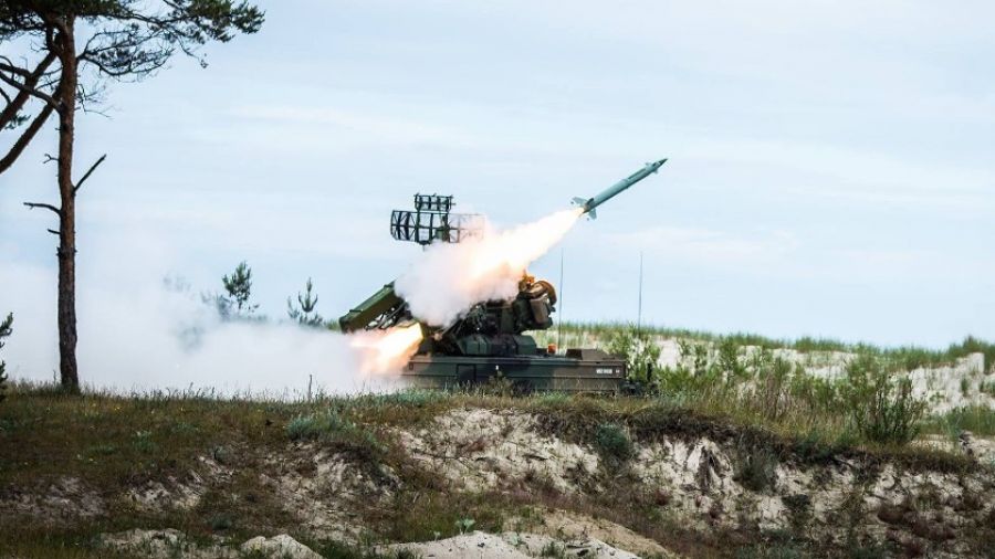 "АиФ": МО России показало боевую работу расчета зенитного ракетного комплекса «Оса»