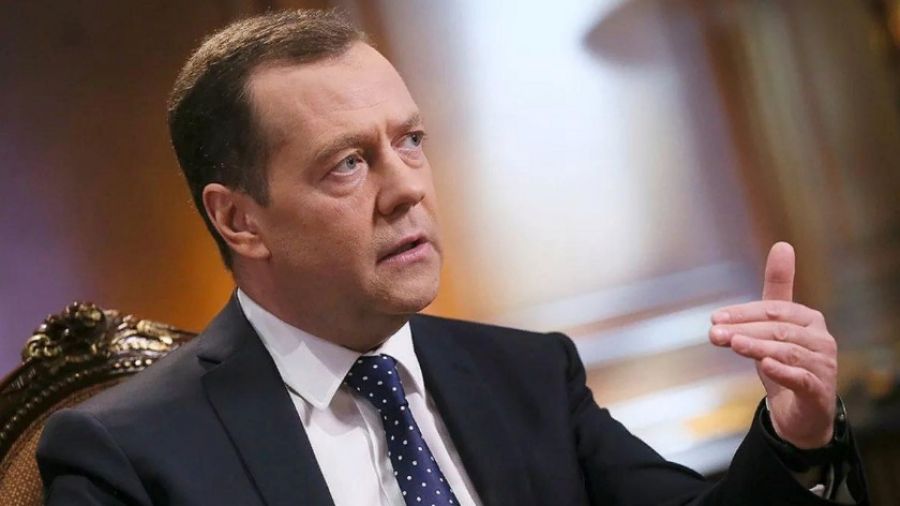 МК: Эксперт Прохватилов связал новое назначение Медведева с коррупцией в ВПК