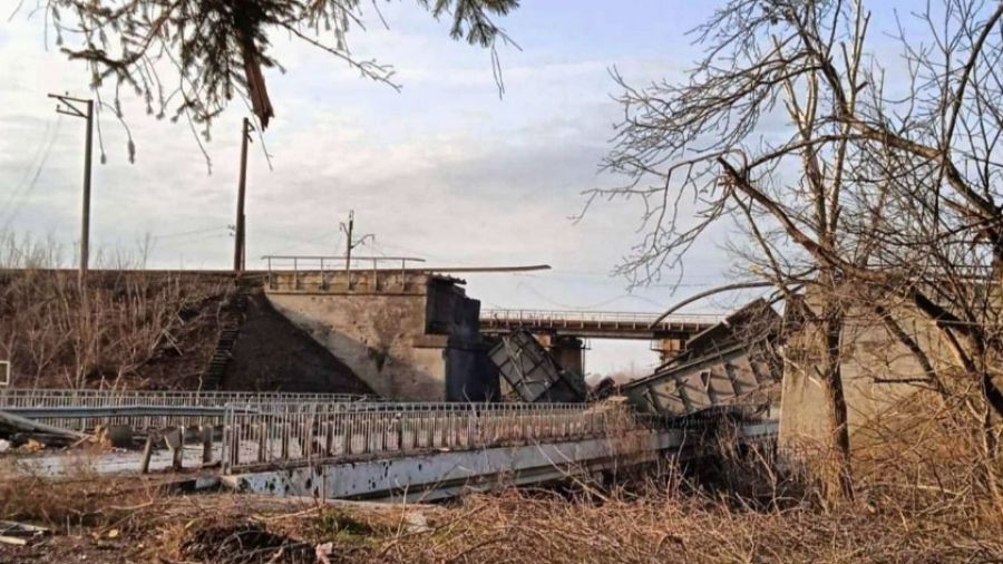 RusVesna: ВС Украины взорвали железнодорожный мост в районе Артёмовска (Бахмут)