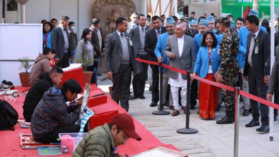 Президент Непала намерен развивать ремесленную промышленность в стране