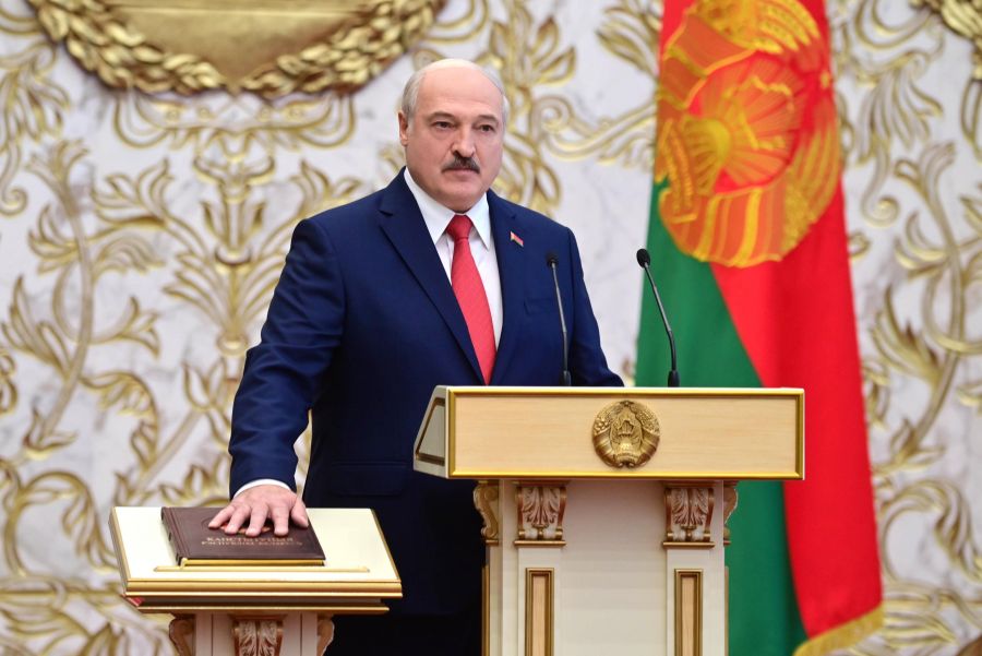 Александр Лукашенко поставил задачу снизить инфляцию в стране до 6% в 2022 году