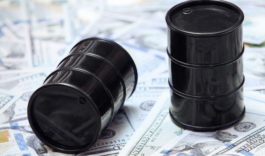 Пошлины на экспорт нефти в Белоруссии снизят почти в два раза в 2022 году
