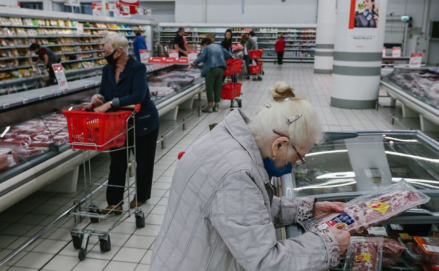 Хестанов: правительство тормозит инфляцию в этом году, но создает проблемы на следующий