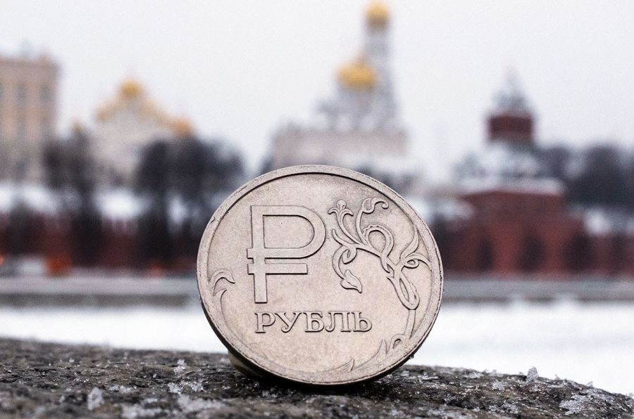 Стало известно, какое влияние на рубль окажет стабилизация ключевой ставки