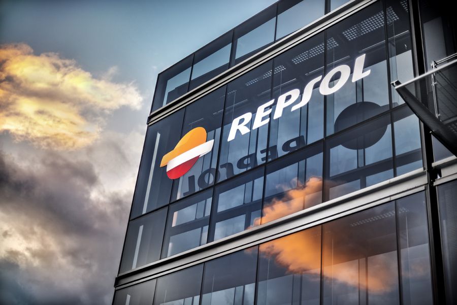 Испанская «Repsol» продает оставшиеся в России активы «Газпром нефти»