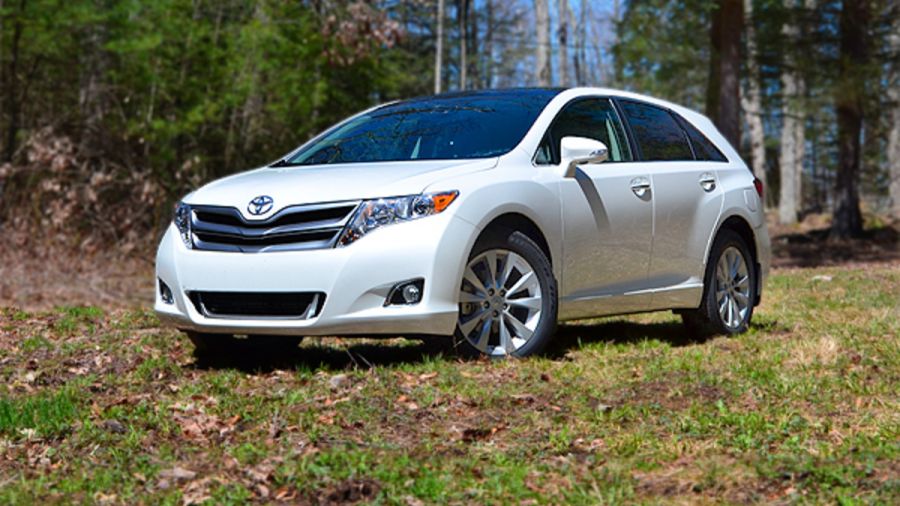 Toyota забирает обратно около 10 тысяч автомобилей из-за бракованной подушки безопасности