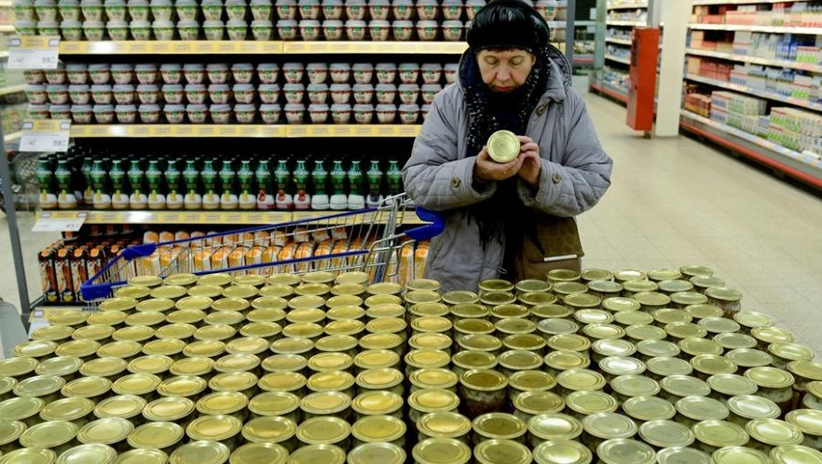 Пожилых граждан РФ предупредили о третьей волне инфляции в 2022 году