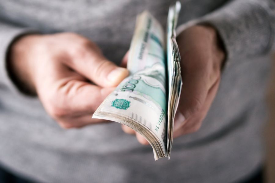 Гражданам РФ начнут выплачивать по 13 890 рублей в месяц в 2022 году