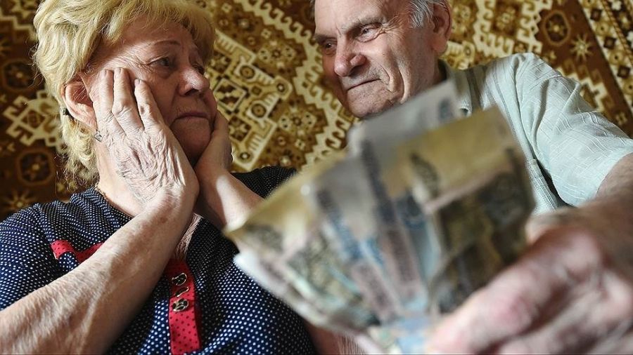 Пенсионерам в РФ рассказали, кто из них получит выплату 33 000 рублей в марте 2022 года