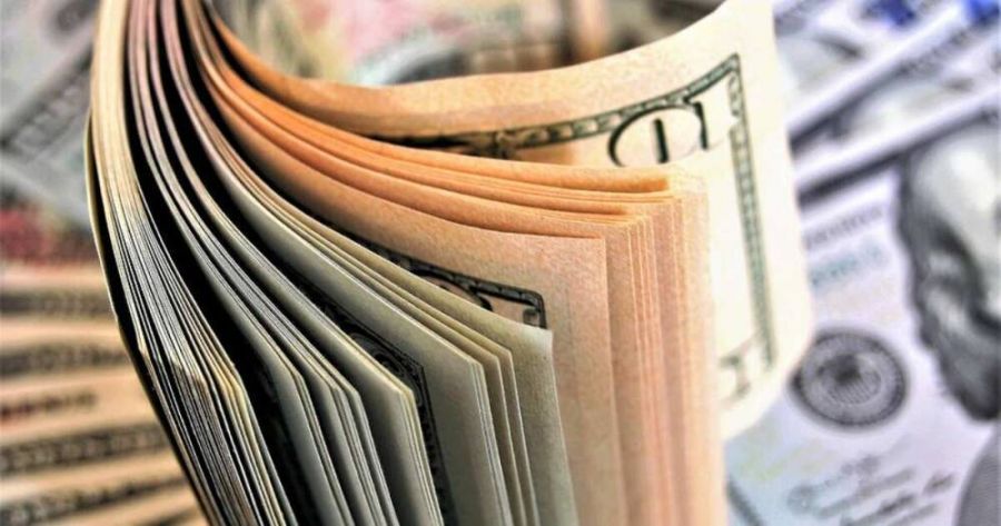 В РФ введут обязательную продажу иностранной валюты в размере 80% выручки для резидентов