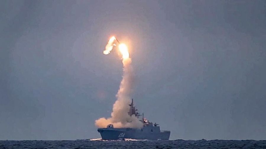 Daily Mail: решение Владимира Путина развернуть гиперзвуковые ракеты "Циркон" заткнёт НАТО