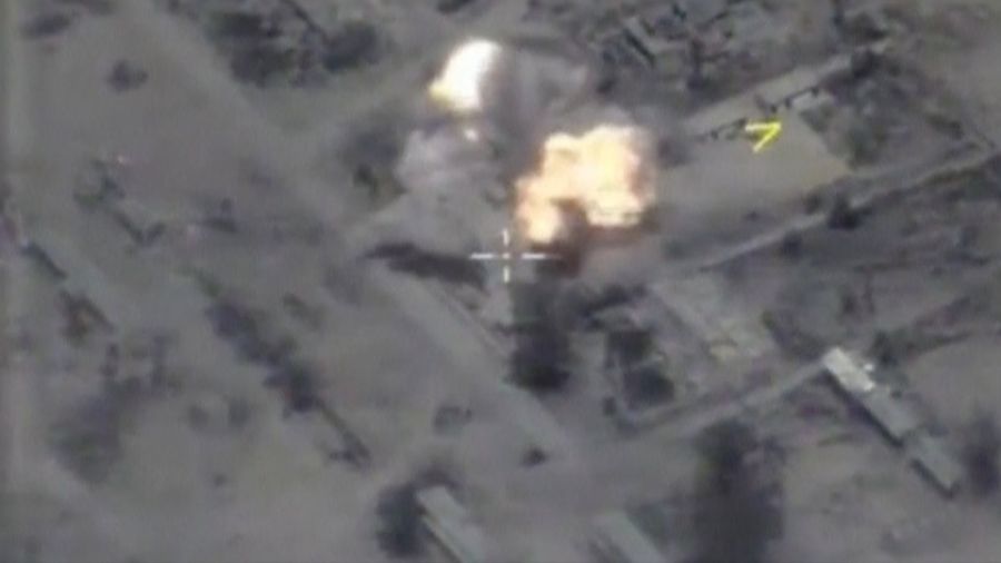 Опубликовано видео уничтожения войсками ВС РФ колонны бронетехники ВСУ в районе Сватова