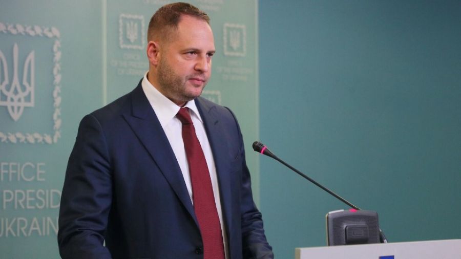 МК: Ермак назвал "решенным" вопрос о дальнобойных ракетах и авиации для Киева
