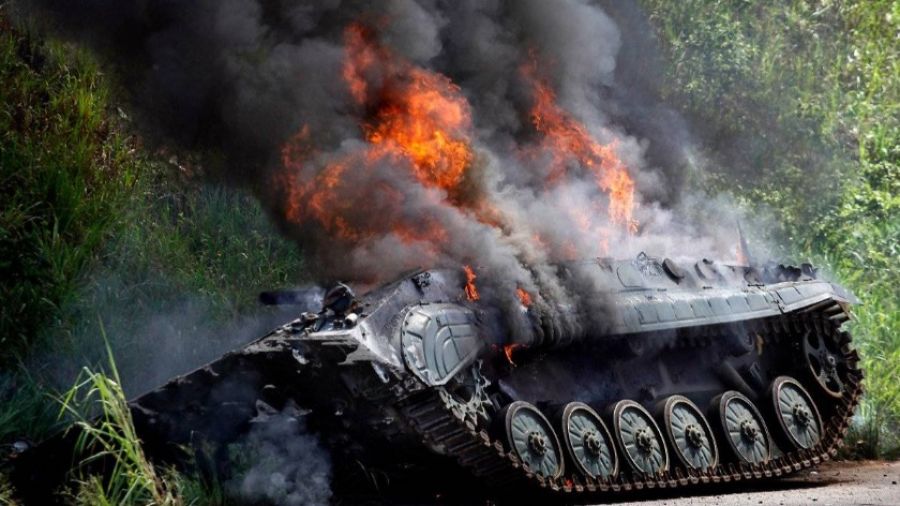 Lidovky: неизвестно, дойдет ли западное оружие до поля боя в зоне СВО на Украине
