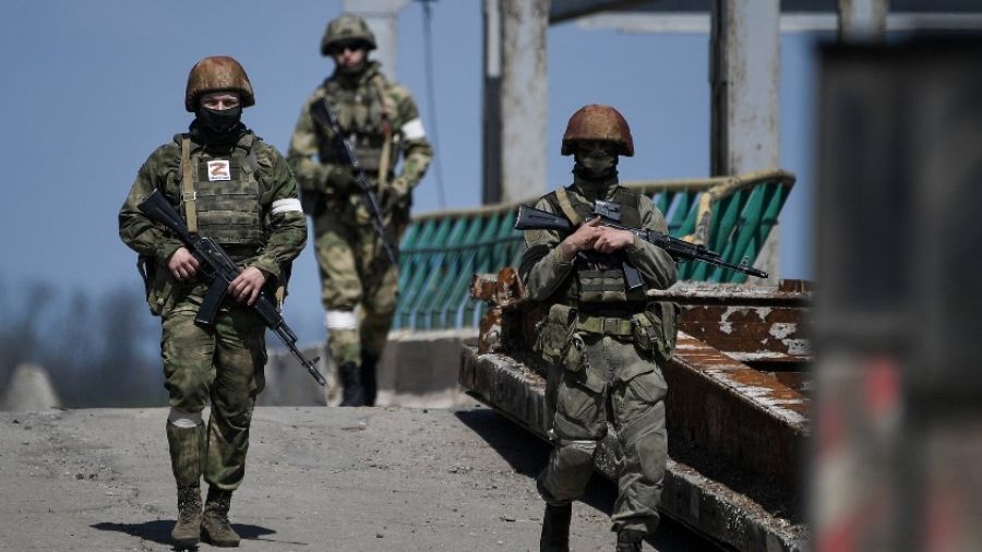 МК: Разведчик ВС РФ показал брошенное ВСУ западное вооружение под Кременной