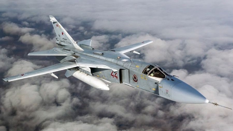 ВО: Командование "Юг" ВСУ заявило, что Су-24М ВКС РФ сбросил авиабомбы на остров Змеиный