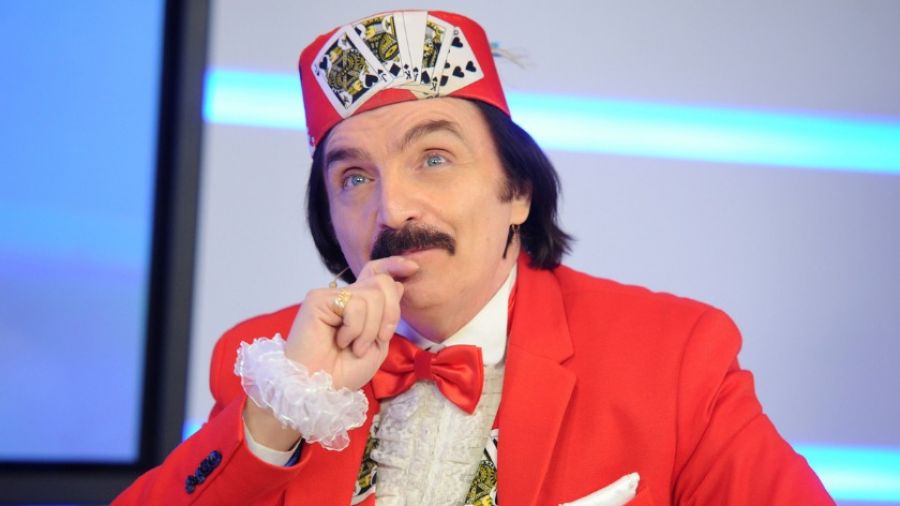 Амаяк Акопян связал отношение Америки к России с сильной завистью