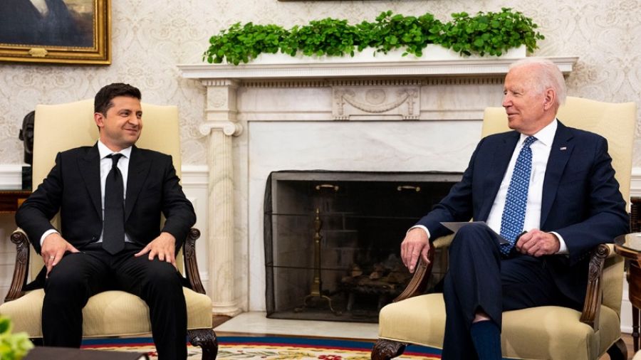 Журналист немецкого издания Bild Репке заявил, что президент США Джо Байден приехал в Киев