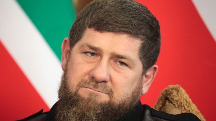 МК: Глава Чеченской Республики Рамзан Кадыров в стихах обратился к Семену Слепакову