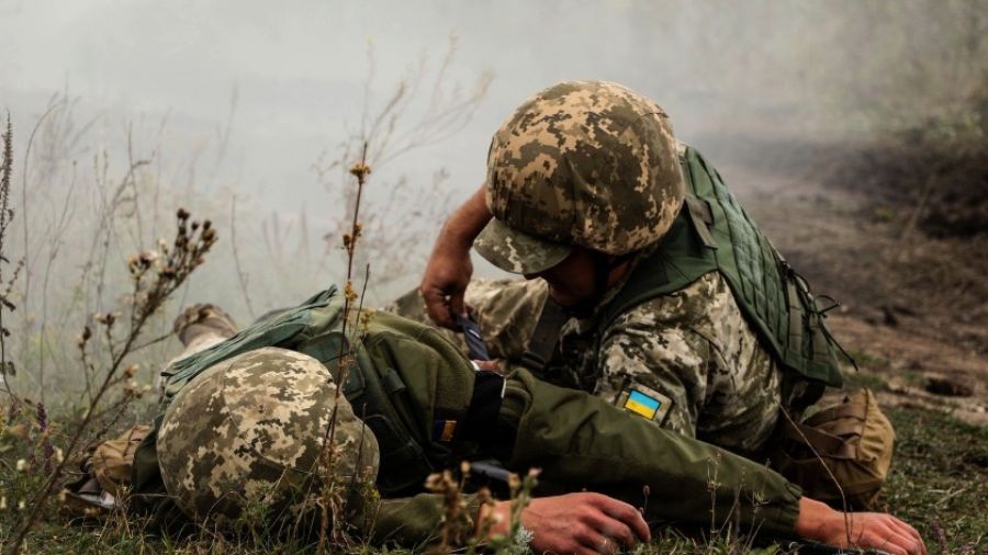 "Военное обозрение" опубликовало в Сети видеокадры ранения украинских военных в Артёмовске