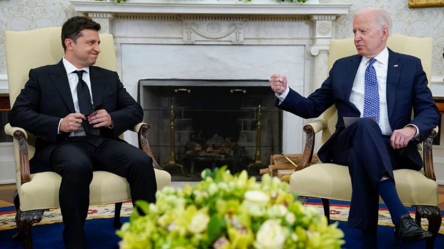МК: Зеленский настроен на разговор с Байденом, даже если он не приедет на Украину