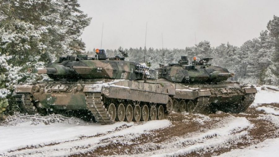 FT: Чиновник НАТО рассказал о больших сложностях логистики поставок Leopard 2 на Украину