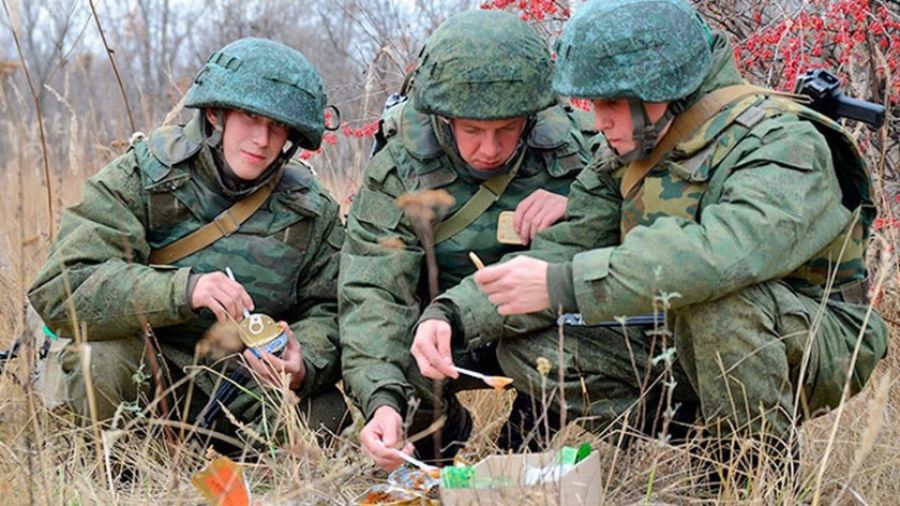 РВ: мобилизованный повар "О" ВС РФ с позывным "Сова" показал работу на фронтовой кухне