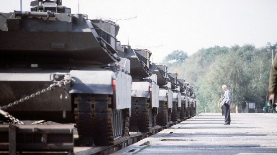 НАТО: Украина нисколько не отстает от РФ в вооружении