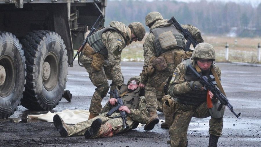 RV показала видеокадры работы боевого модуля «Бережок», уничтожающего ВСУ на южном фронте
