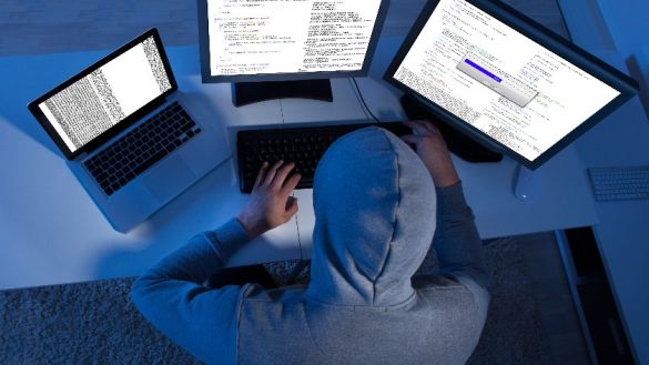 Эксперт по цифровым угрозам Вураско рассказал, как защитить электронную подпись от хакеров