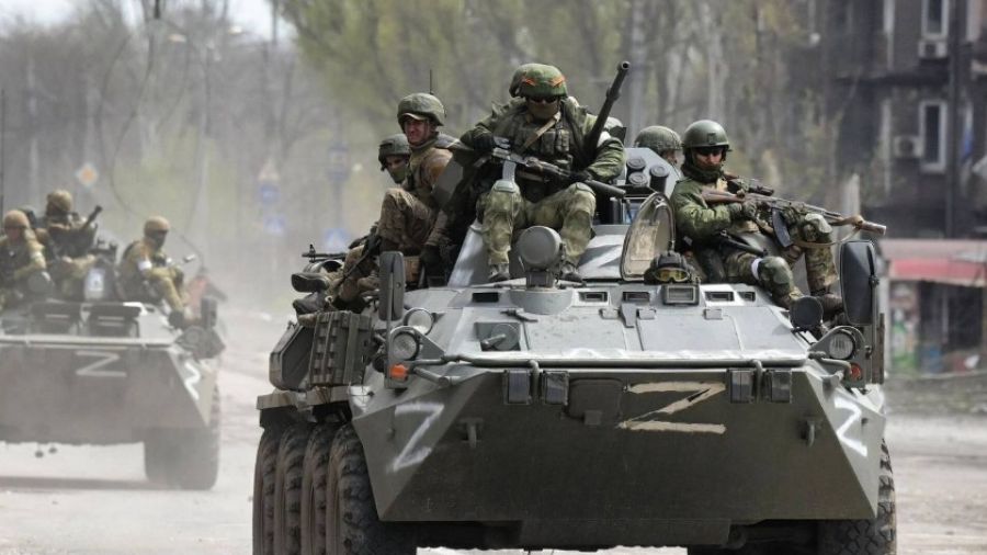 РБК: генерал Соболев объяснил возмутивший Пушилина запрет на бороды и гаджеты в армии