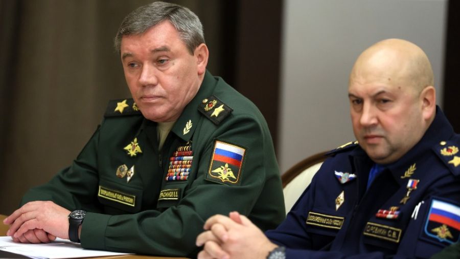 Ищенко: замена Суровикина на Герасимова вызвана угрозой из Польши