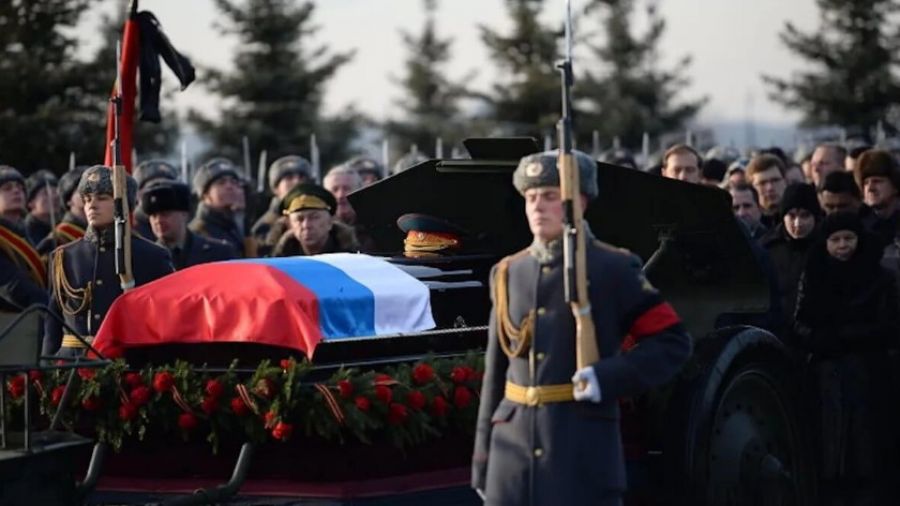 В Волжском похоронили погибшего в СВО на Украине экс-сотрудника ФСБ Ивана Малахова