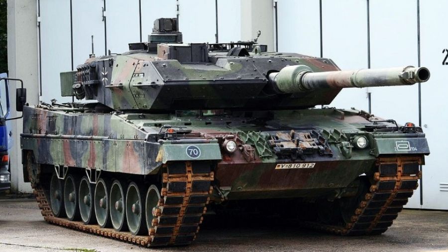 Der Spiegel: Германия приняла решение отправить Киеву 14 танков Leopard 2A6