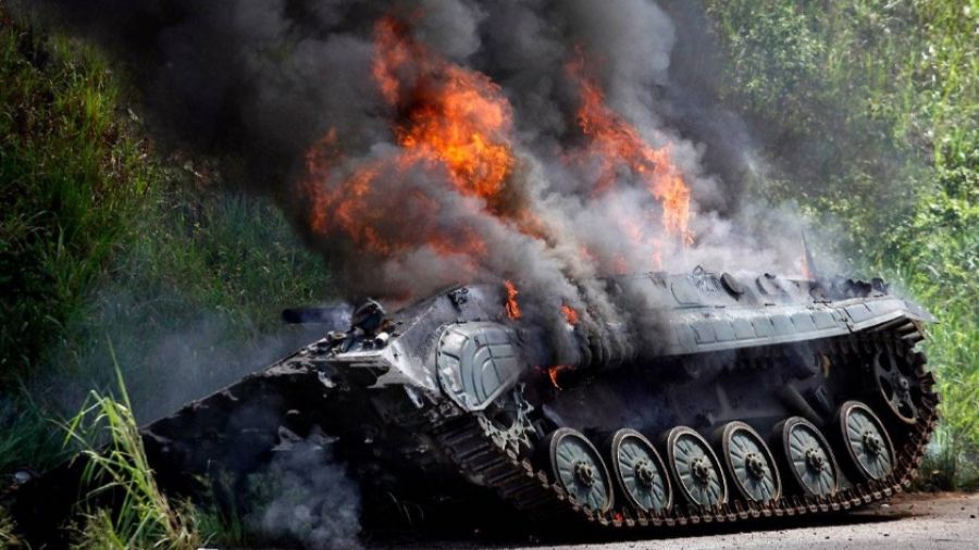 "РВ" показала кадры попадания по польскому танку боевиков ВС Украины на окраине Артёмовска