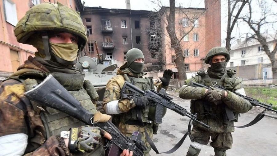 Опубликованы кадры боя ЧВК "Вагнер" за горадминистрацию в центре Соледаре глазами ВСУ