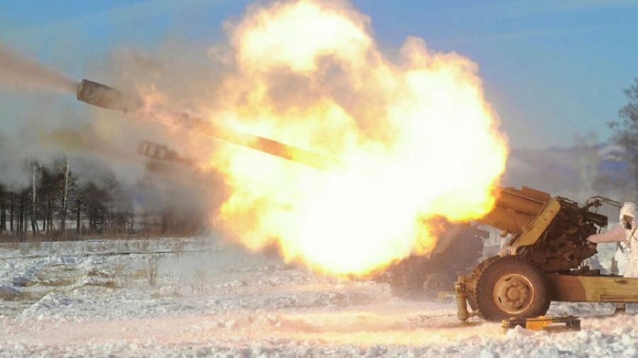 RusVesna опубликовала кадры, на которых 11-й полк ДНР уничтожает опорный пункт ВСУ