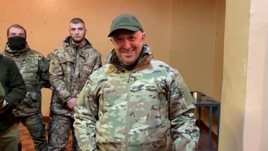 МК: Основатель ЧВК "Вагнер" Пригожин призвал сажать на 50 лет за "гламуризацию армии"