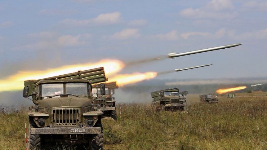 5-я бригада наступает на Марьинку, уничтожая ВС Украины из всех видов вооружения