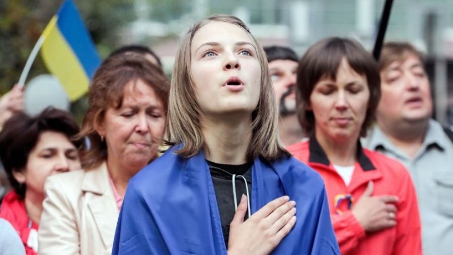 «Дохнут мухи»: психологи согласились с Арестовичем, что гимн Украины действует разрушающе