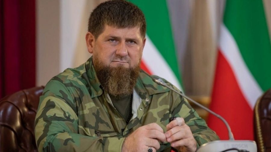 МК: Кадыров заявил об отправке в зону СВО новой группы чеченских добровольцев из Грозного