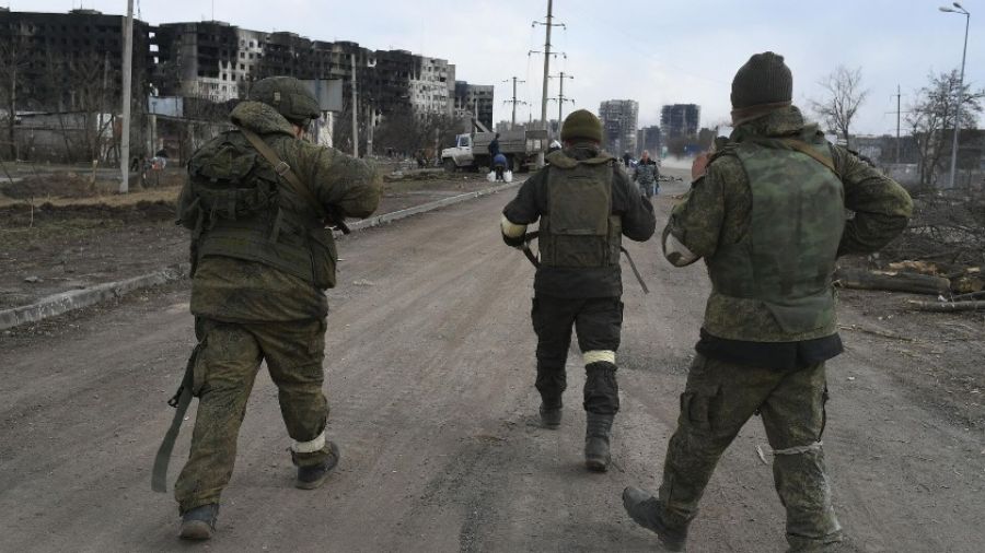 Появились кадры боёв ВС РФ и ВСУ на ближней дистанции в Марьинке