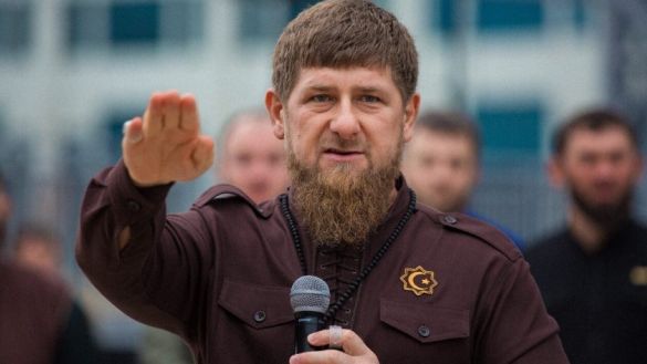 Кадыров выложил видео с добиванием притворившегося мертвым военного ВСУ