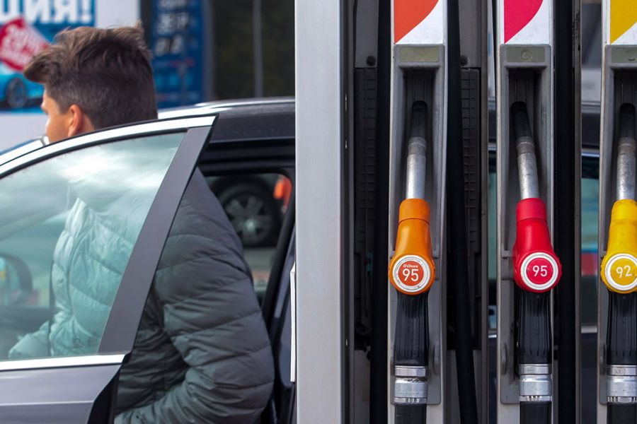 Стоимость бензина в России увеличилась на 0,4% с начала 2022 года