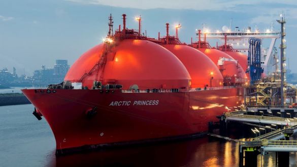 «Вытесняют российский газ»: Европа массово скупает СПГ из США